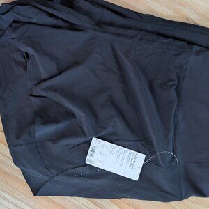 NWT Athleta Run With It 3.5 Short, 2 pairs, size 3X
